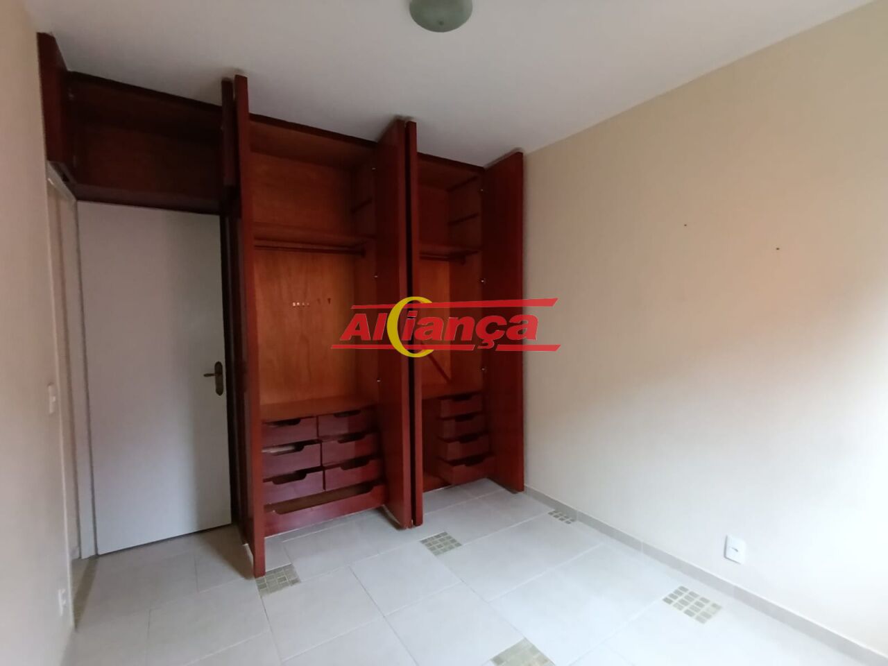 Foto 1 de Apartamento, para Locação, em Gopoúva, Guarulhos - Ref AI69308