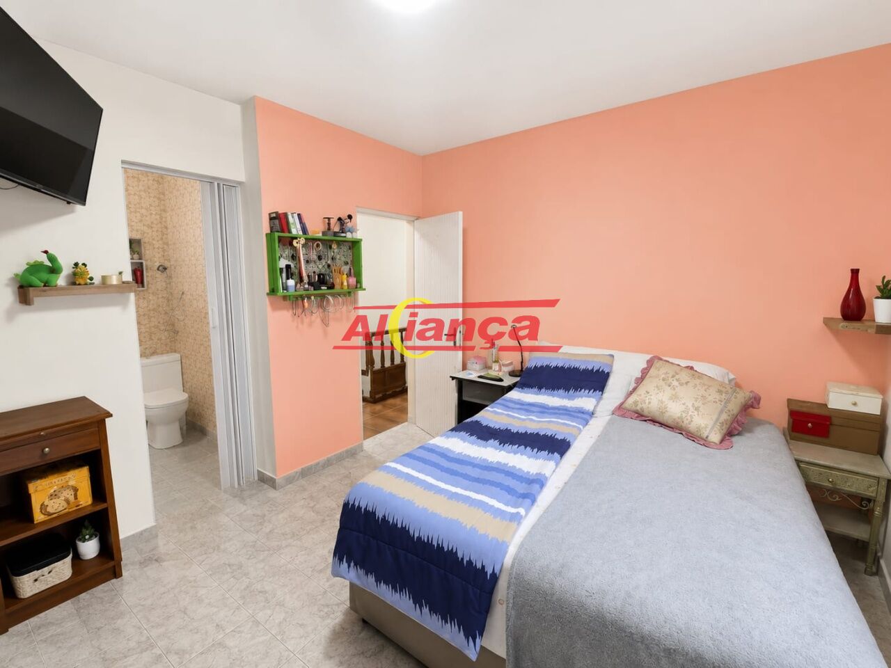 Foto 1 de Casa, para Venda, em Parque Santo Antônio, Guarulhos - Ref AI69567