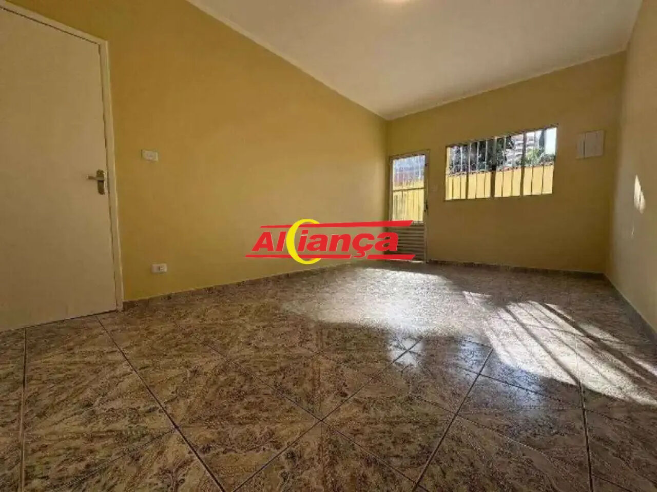 Foto 1 de Casa, para Locação, em Cidade Maia, Guarulhos - Ref AI69681