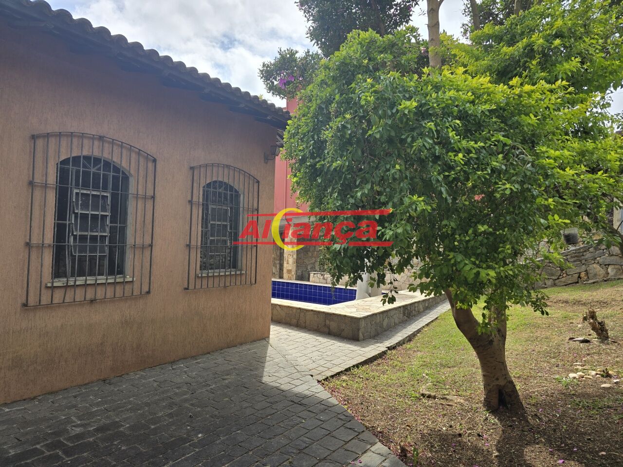 Foto 1 de Casa, para Venda, em Jardim Renata, Arujá - Ref AI69924