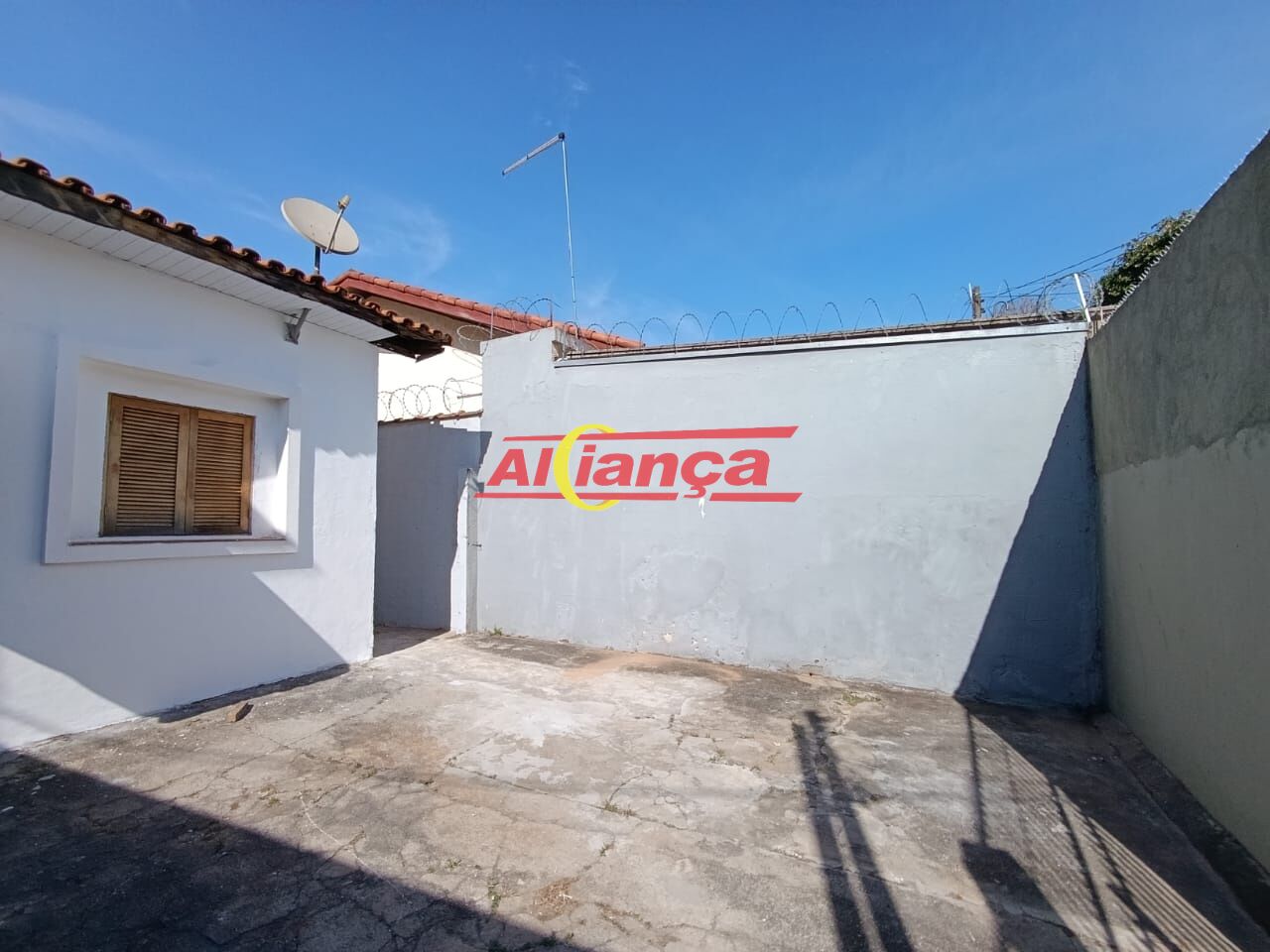Foto 1 de Casa, para Locação, em Jardim Santa Mena, Guarulhos - Ref AI69936