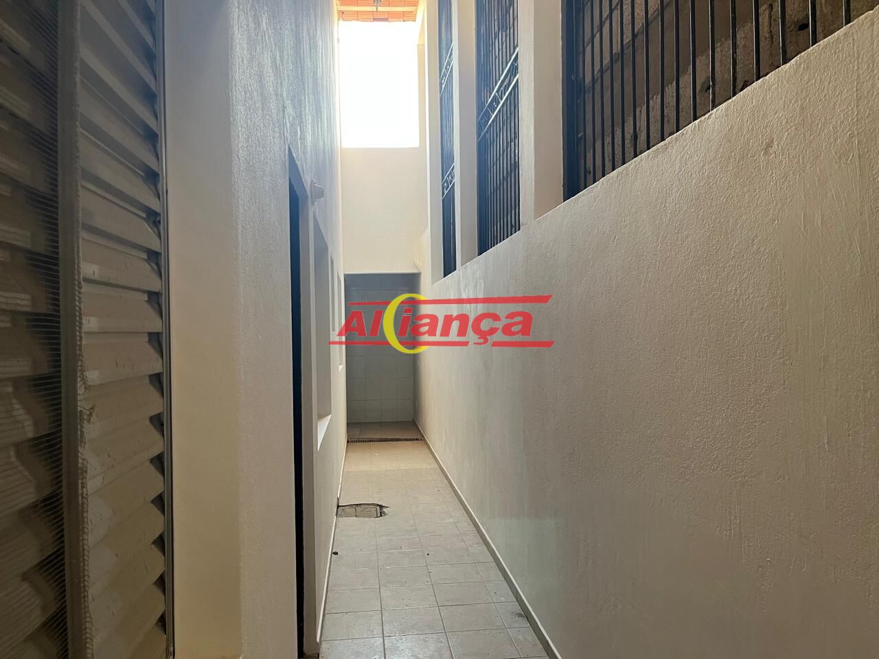 Foto 1 de Casa, para Locação, em Parque Flamengo, Guarulhos - Ref AI70266