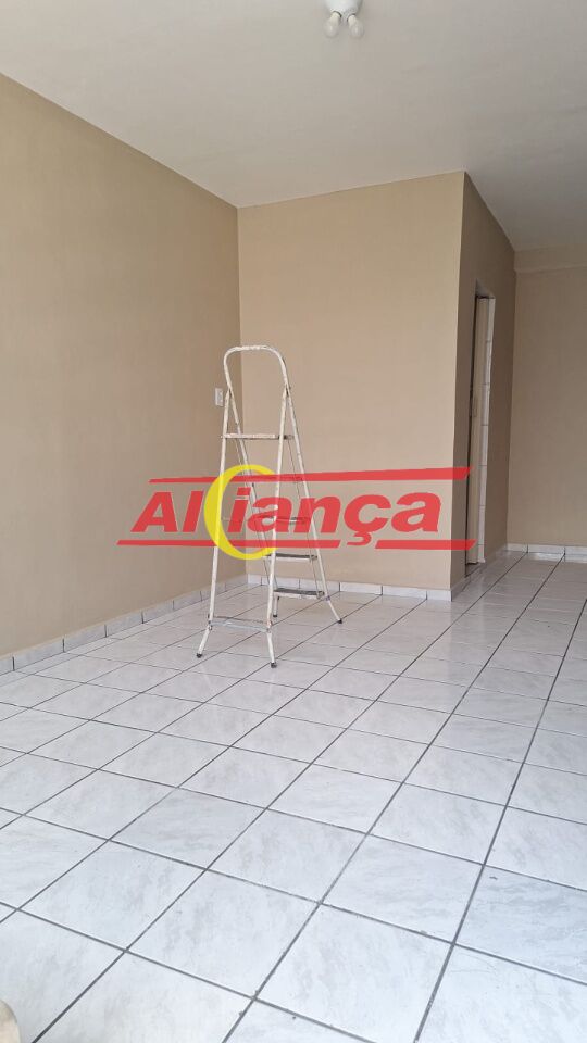 Foto 1 de Casa, para Locação, em Jardim Rosa de Franca, Guarulhos - Ref AI70392