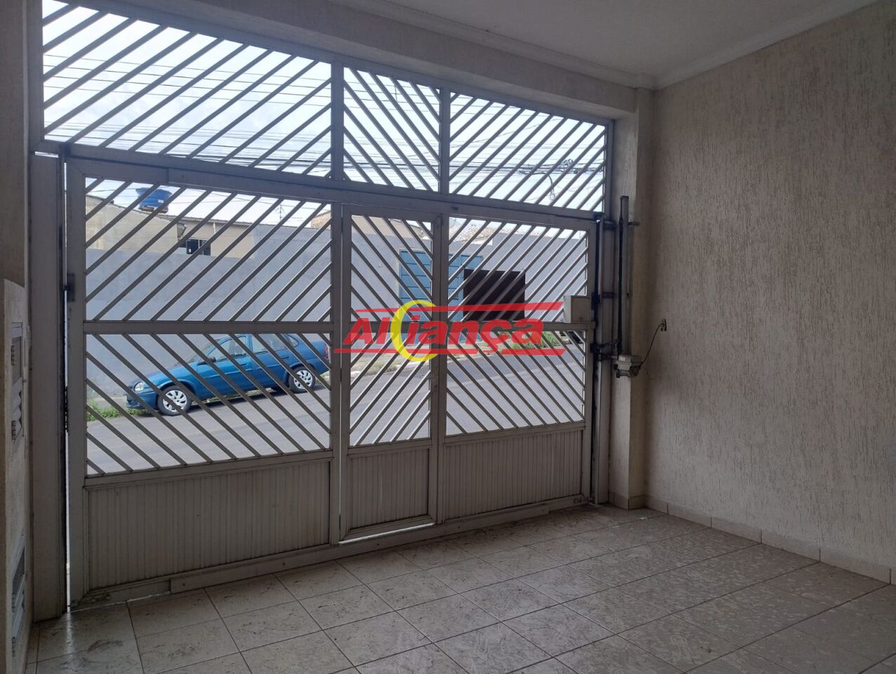 Foto 1 de Casa, para Venda, em Vila Barros, Guarulhos - Ref AI70609