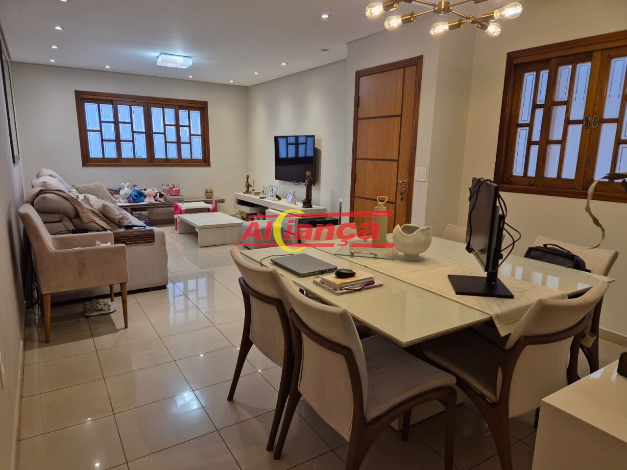 Foto 1 de Casa, para Venda, em Vila Endres, Guarulhos - Ref AI71016