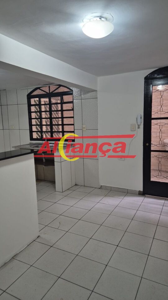 Foto 1 de Casa, para Locação, em Jardim Rosana, Guarulhos - Ref AI71231