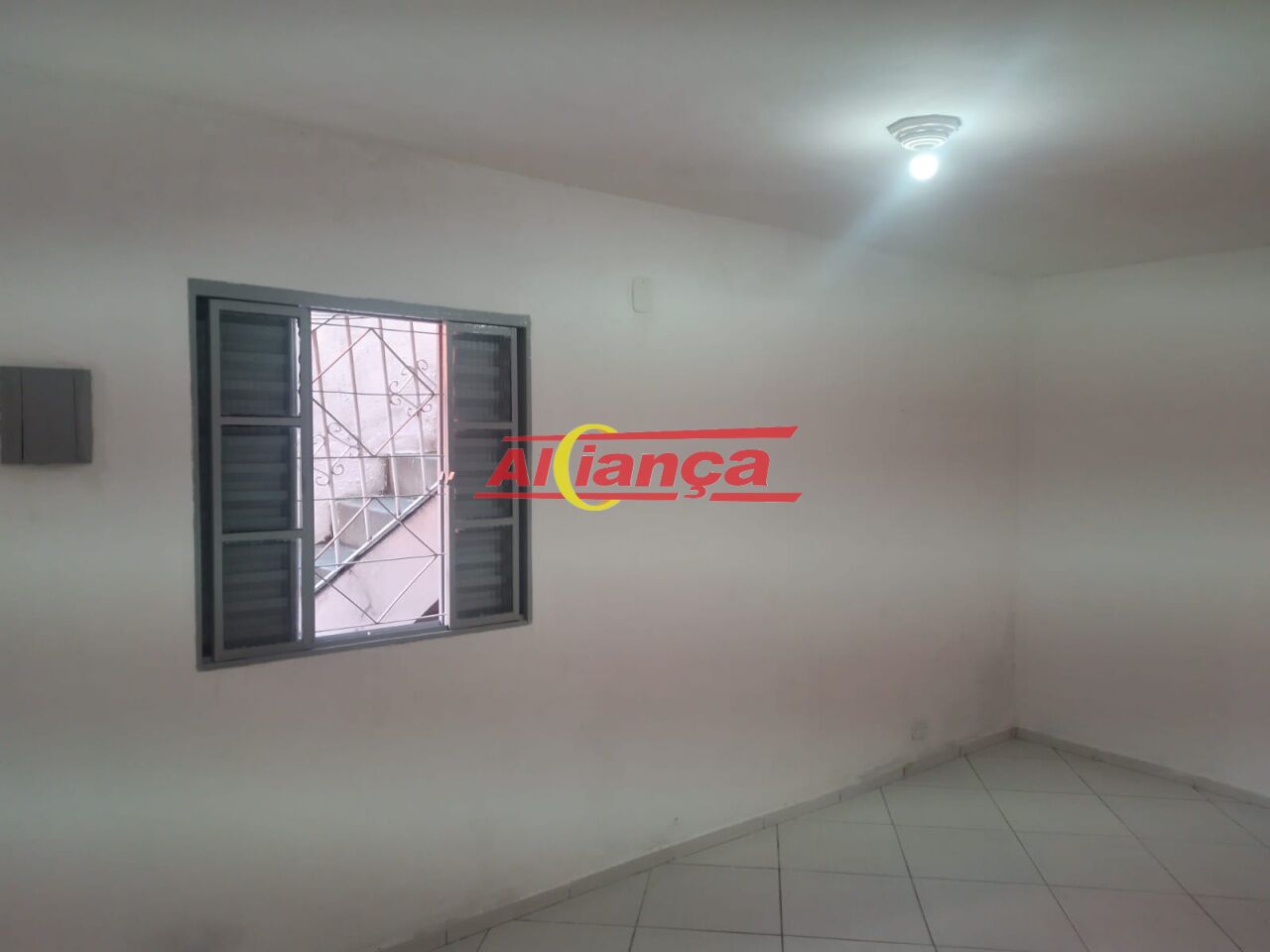 Foto 1 de Casa, para Locação, em Gopoúva, Guarulhos - Ref AI71408