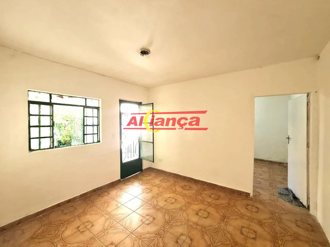 Foto 1 de Casa, para Locação, em Jardim Presidente Dutra, Guarulhos - Ref AI71448