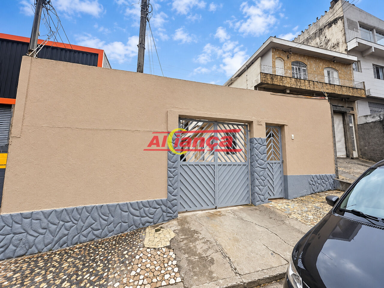 Foto 1 de Casa, para Venda, em Jardim Santa Bárbara, Guarulhos - Ref AI71801