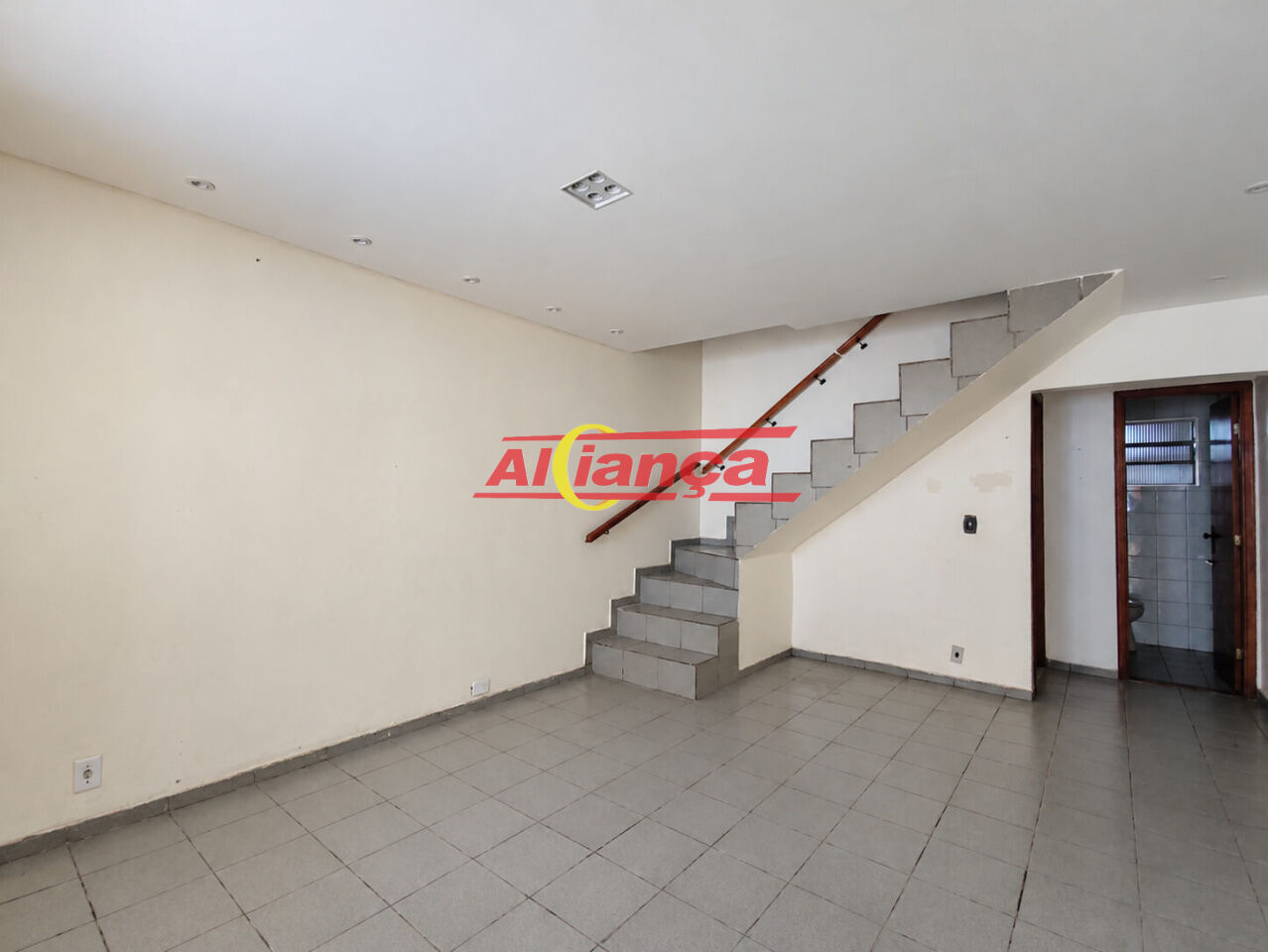 Foto 1 de Casa, para Venda, em Vila Barros, Guarulhos - Ref AI71833