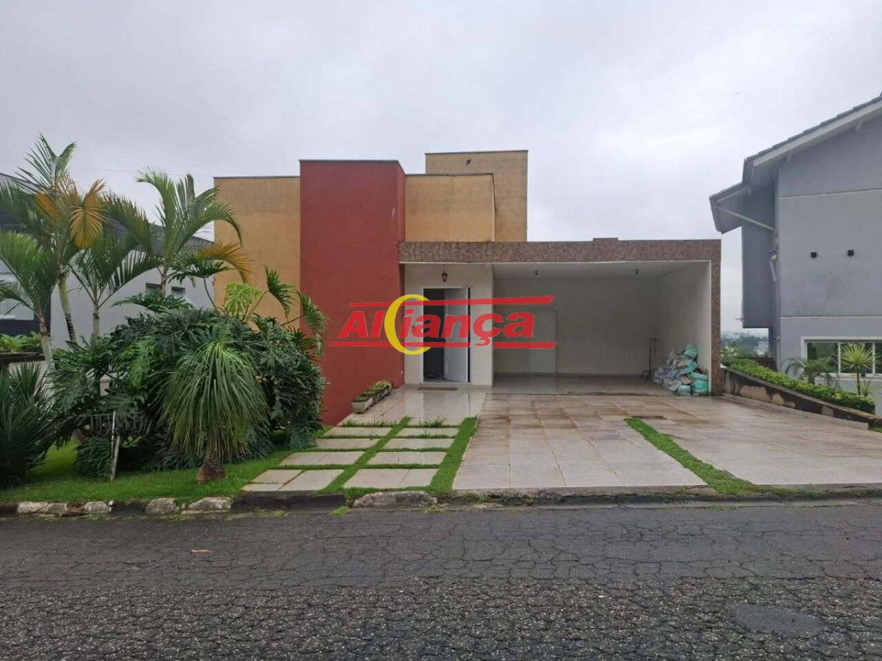 Foto 1 de Casa, para Venda, em Jardim Imperial Hills III, Arujá - Ref AI71958