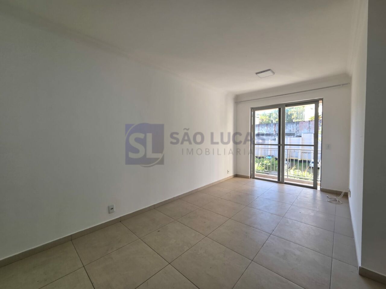 Apartamento para Venda - Vila Ivone