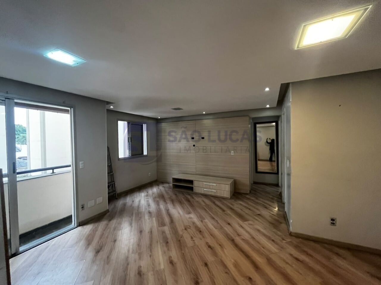 Apartamento para Venda - Vila Bela