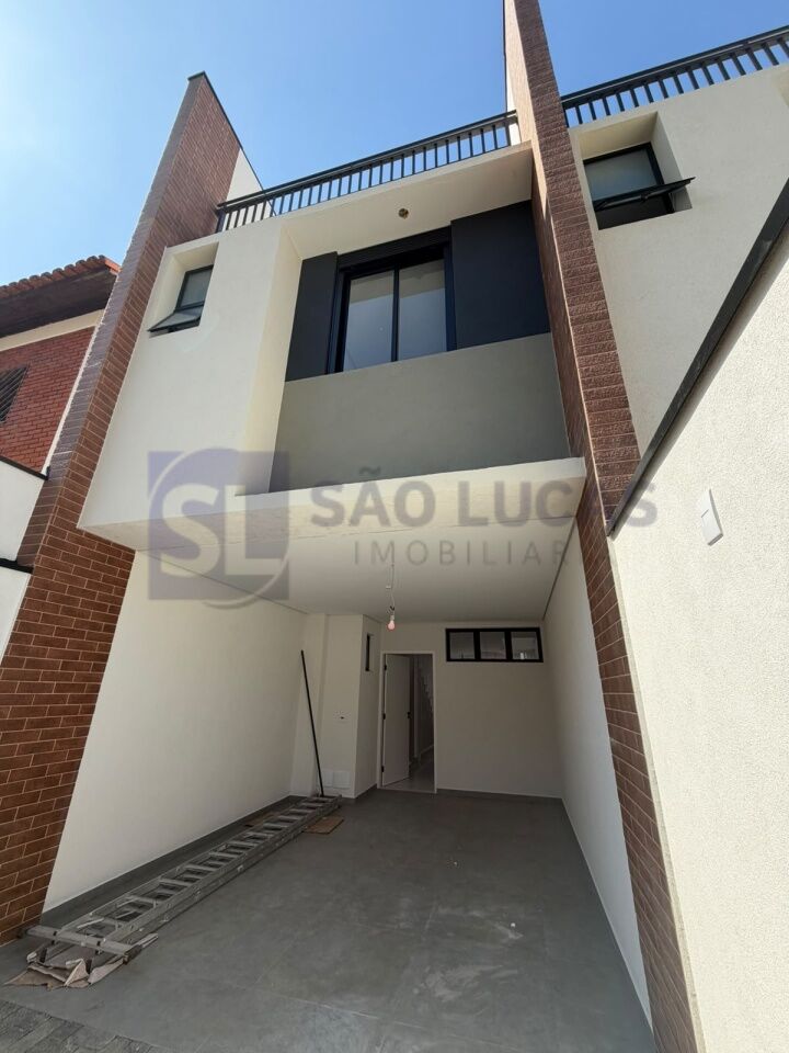 Sobrado para Venda - Sítio da Figueira
