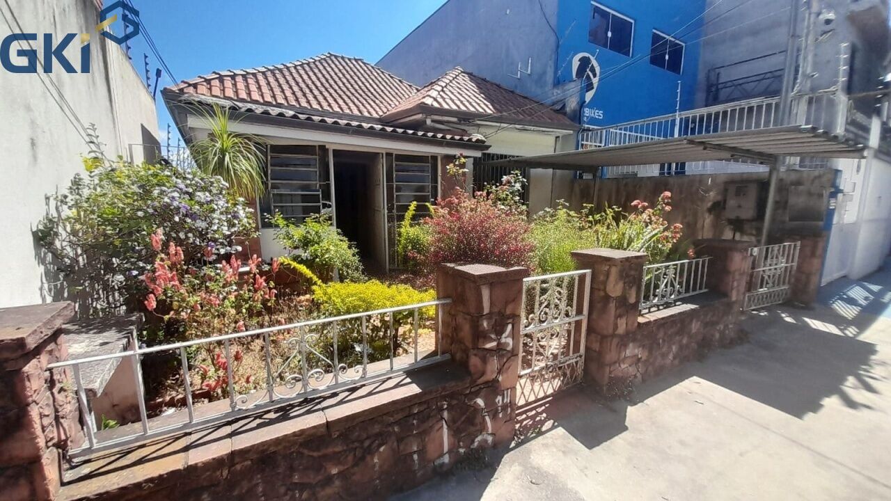 Casa, 3 quartos, 190 m² - Foto 1