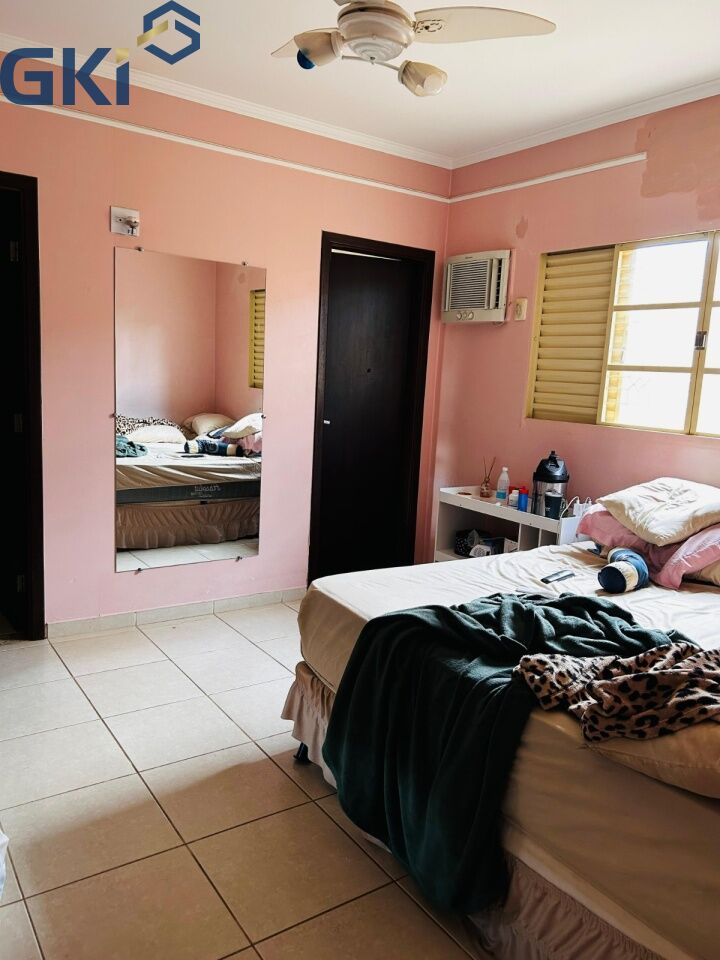 Casa, 3 quartos, 214 m² - Foto 13