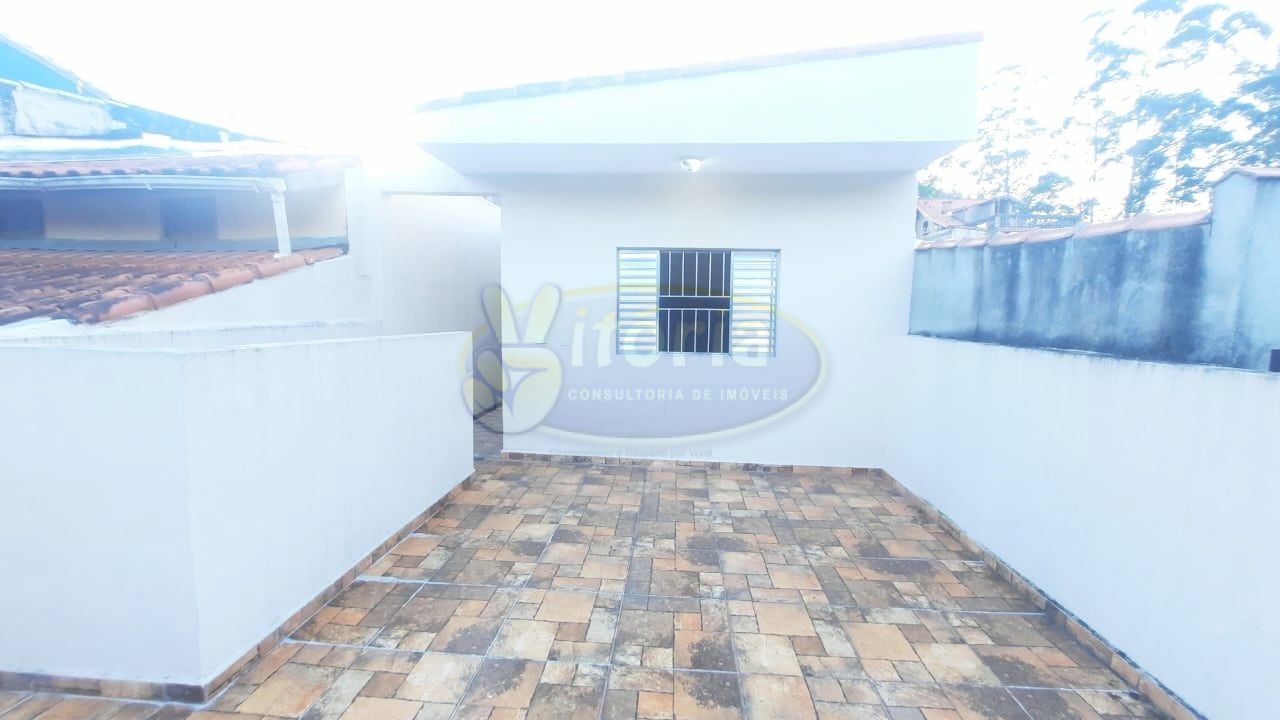 Casa Assobradada para Locação - JD SENHOR DO BONFIM