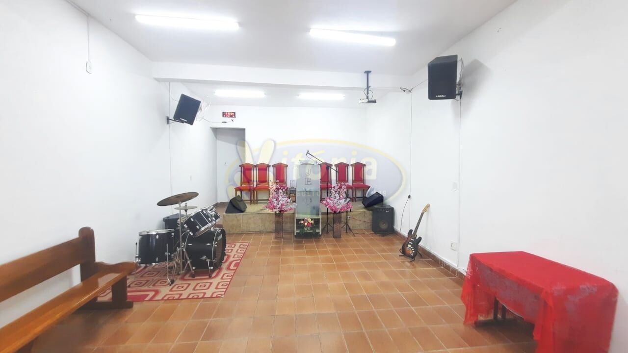 Salão para Venda - Montanhão