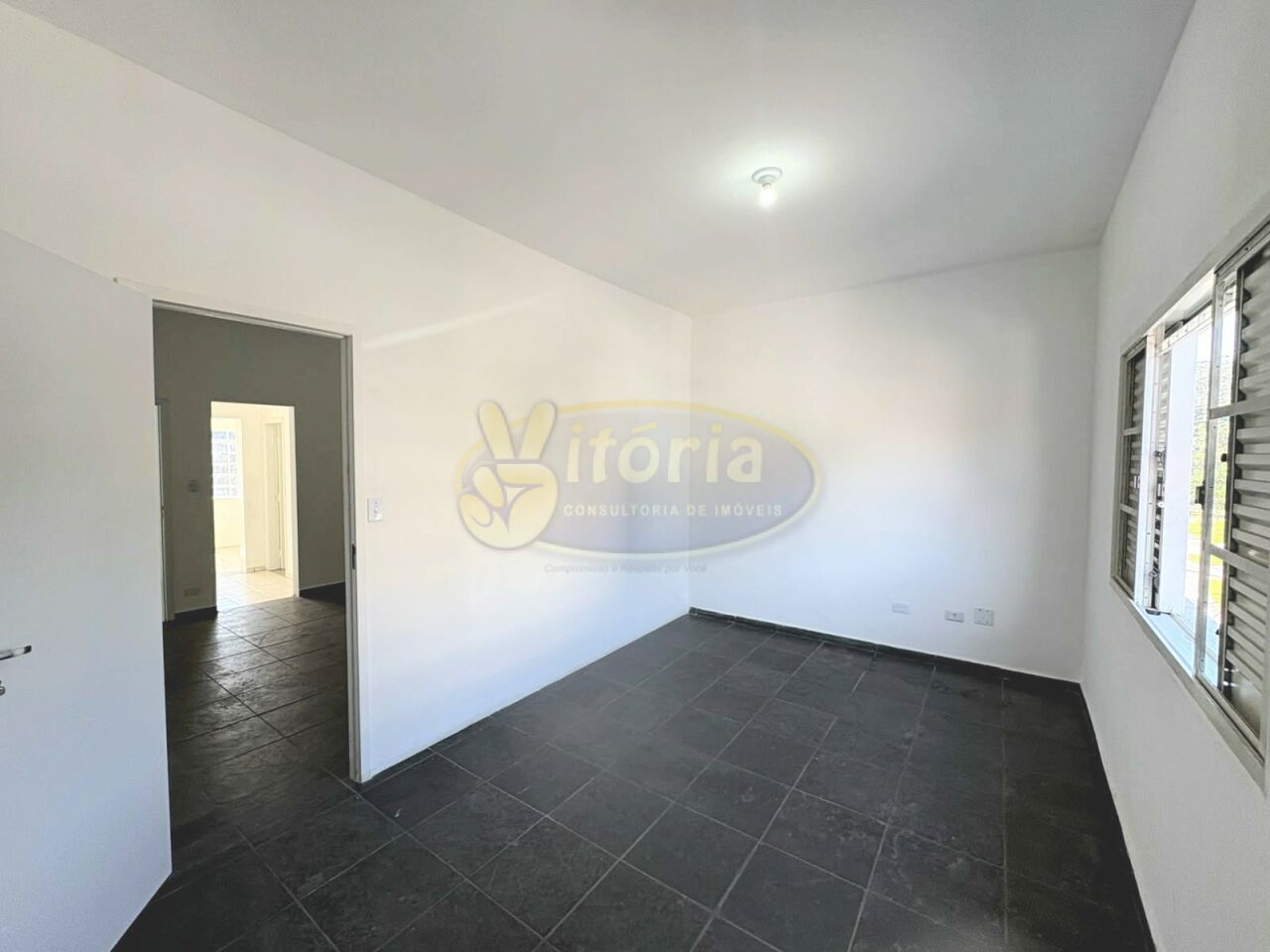 Casa Térrea para Locação - Batistini