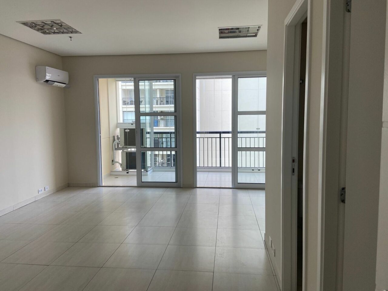 Sala Comercial para Venda - MOEMA