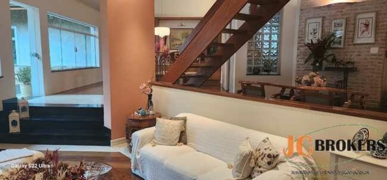 Casa Térrea para Venda - Vila Nova Caledônia