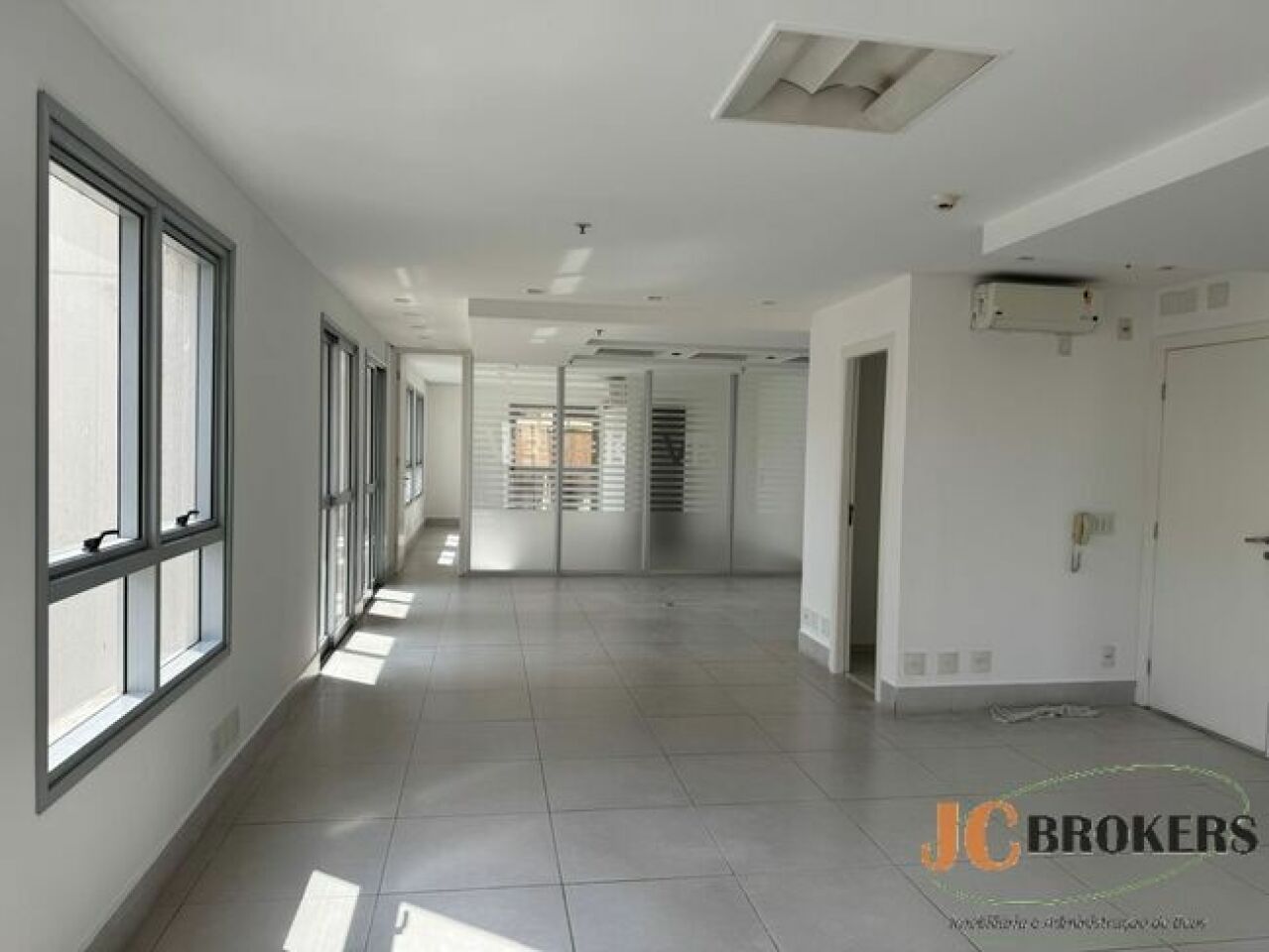 Sala Comercial para Locação - MOEMA