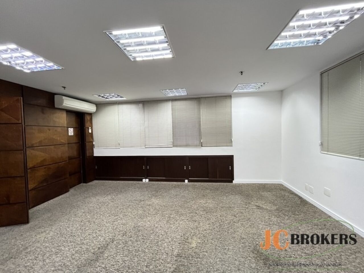 Sala Comercial para Locação - Campo Belo