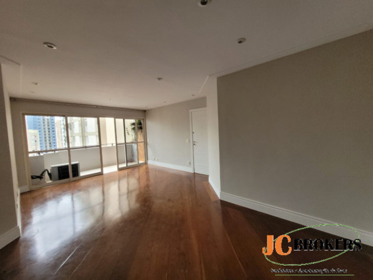 Apartamento para Locação - Moema