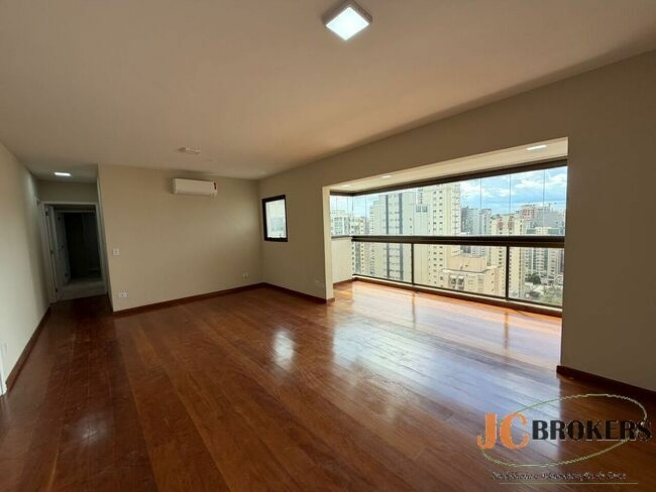 Apartamento para Venda - Moema