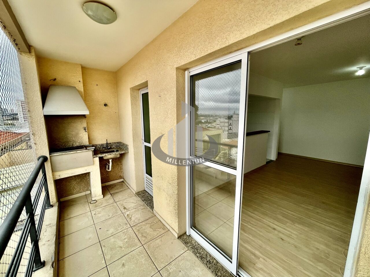 Apartamento para Venda - Cerâmica
