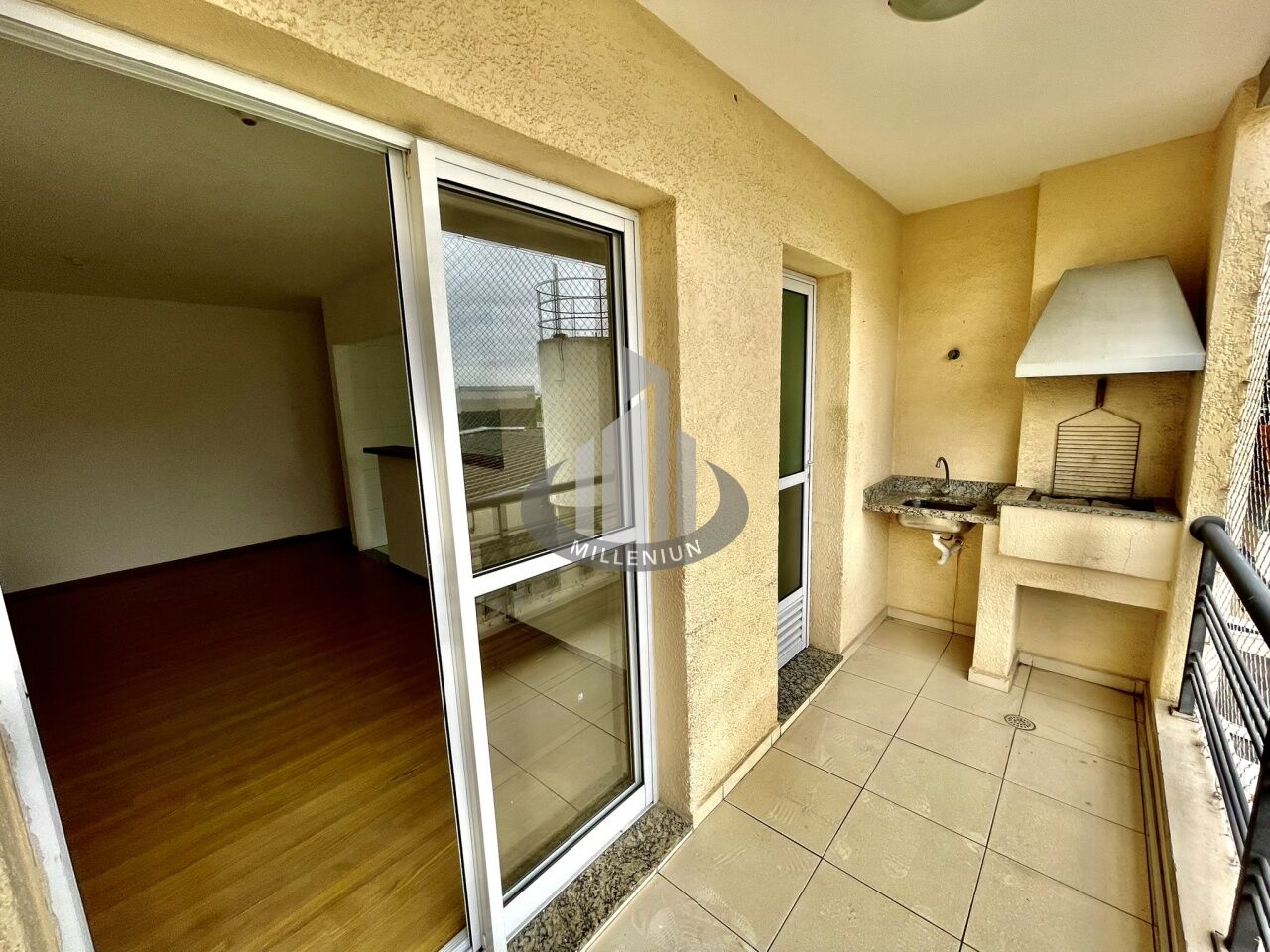 Apartamento para Venda - Cerâmica