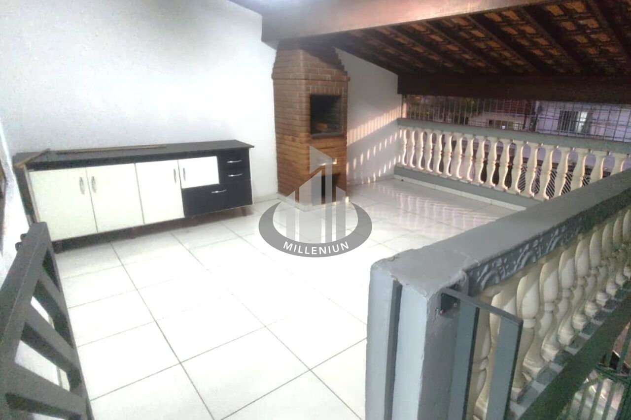 Sobrado para Venda - Jardim Utinga