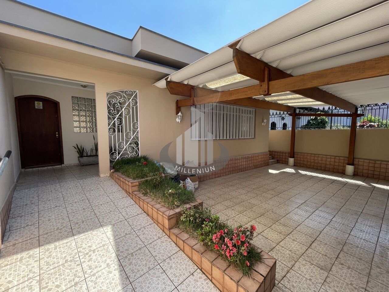 Casa Térrea para Venda - Olímpico