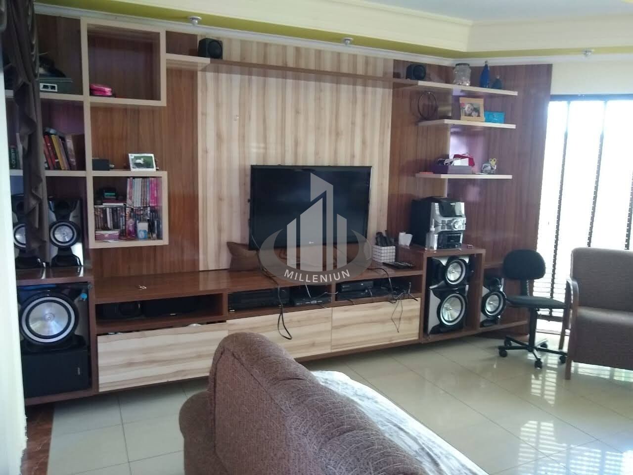 Sobrado para Venda - Olímpico