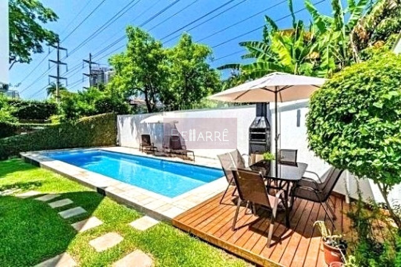 Sobrado para Venda - Instituto de Previdência