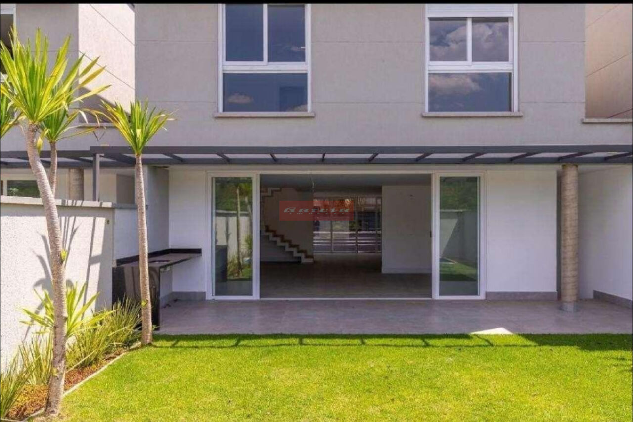 Casa Assobradada para Venda - JARDIM CORDEIRO