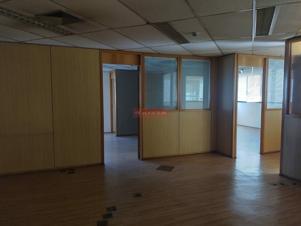 Conj. Comercial para Venda - CIDADE MONÇÕES
