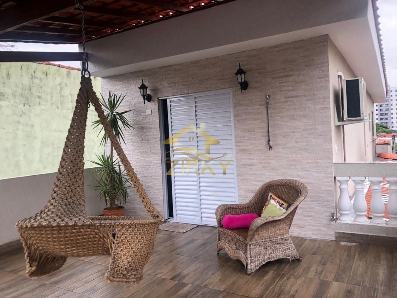 Sobrado para Venda - Jardim Vila Galvão