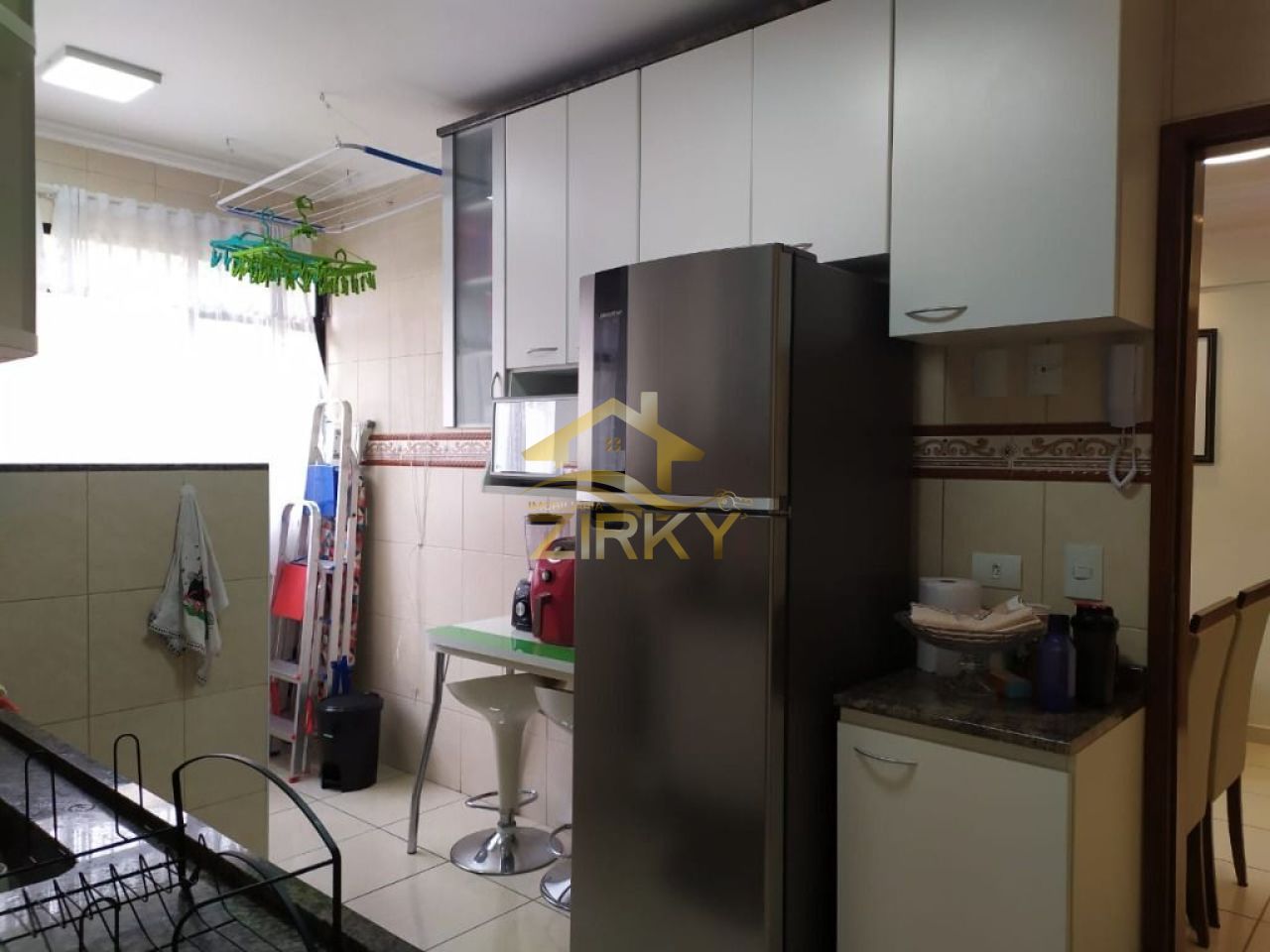 Apartamento para Venda - Vila Galvão