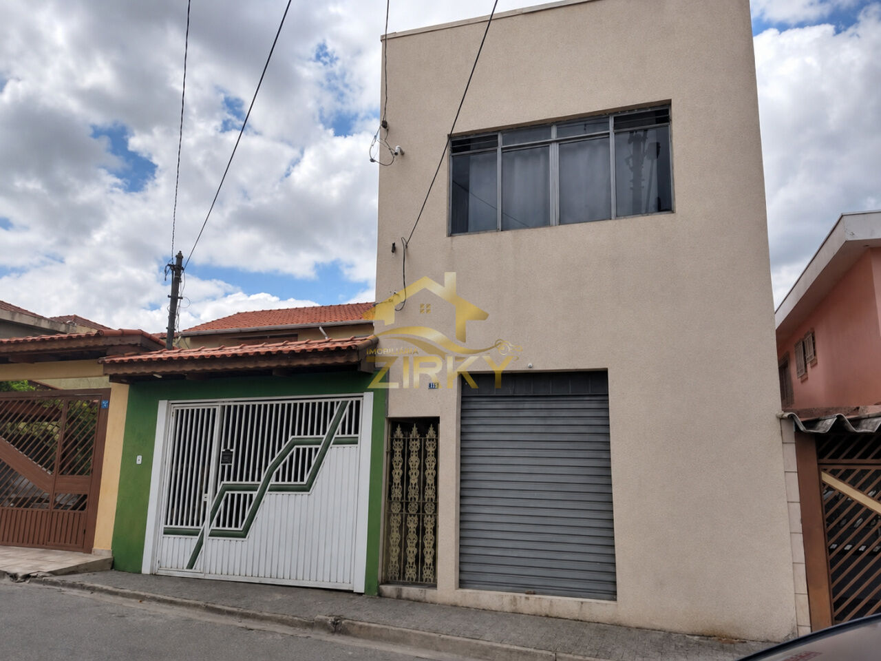 Sobrado para Venda - Jardim Santa Beatriz