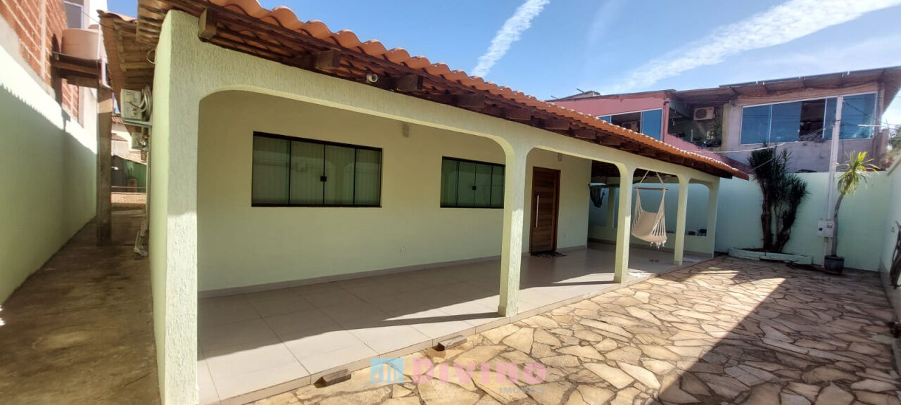 Casa Térrea para Venda - Vila Planalto