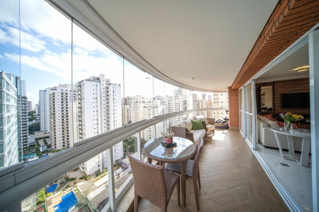 Apartamento para Venda - Moema