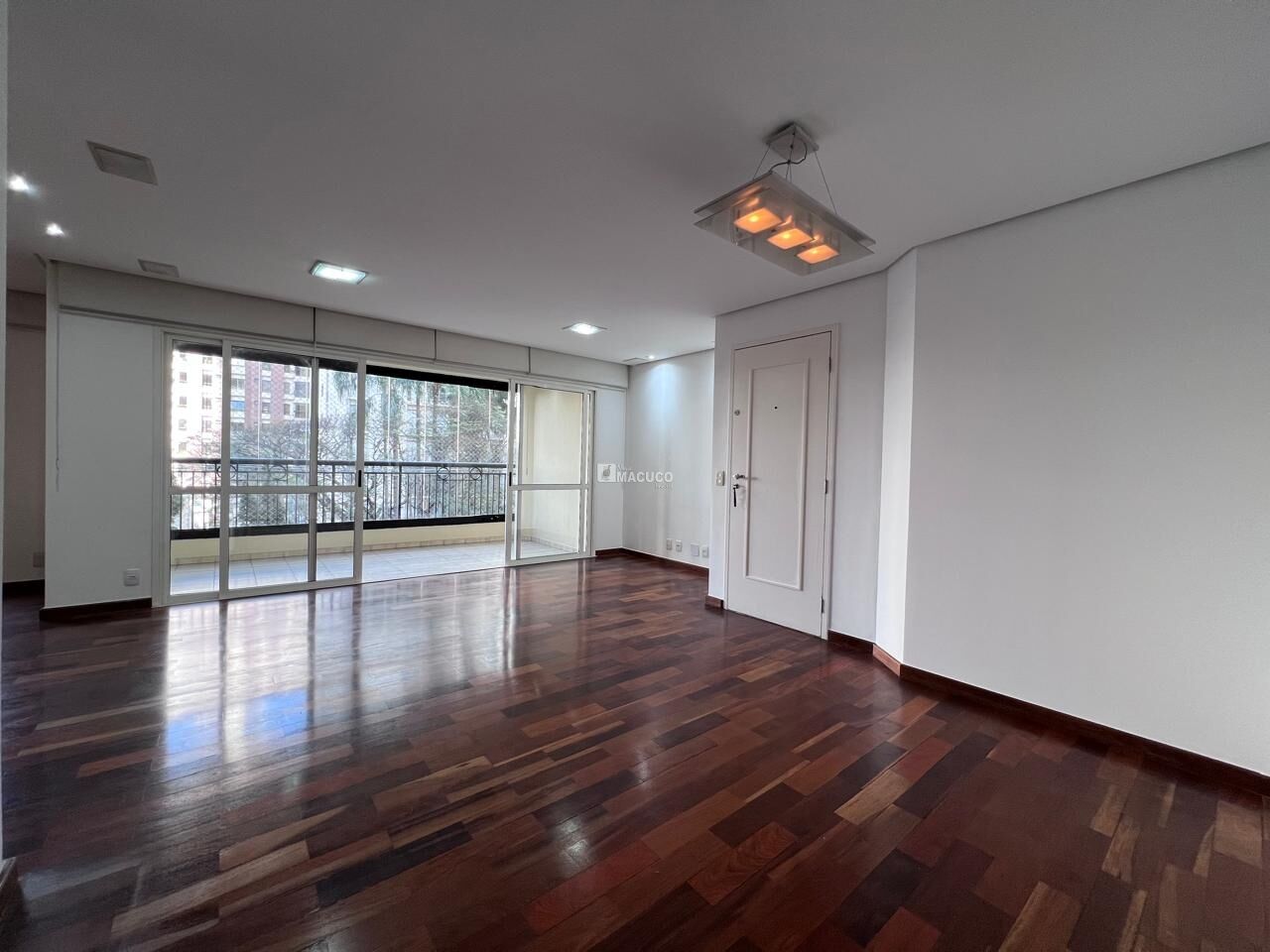 Apartamento para Locação - Moema
