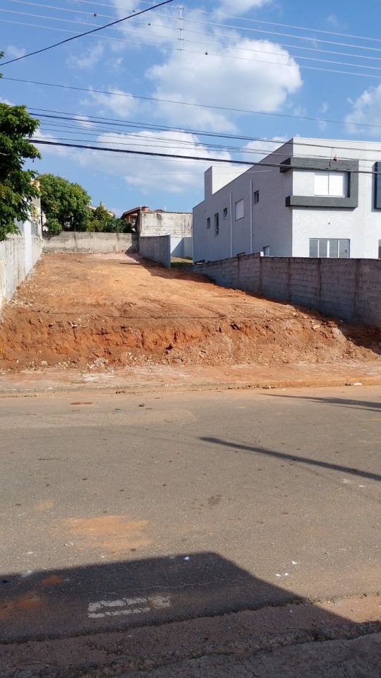 Terreno para Venda - Jardim dos Pinheiros