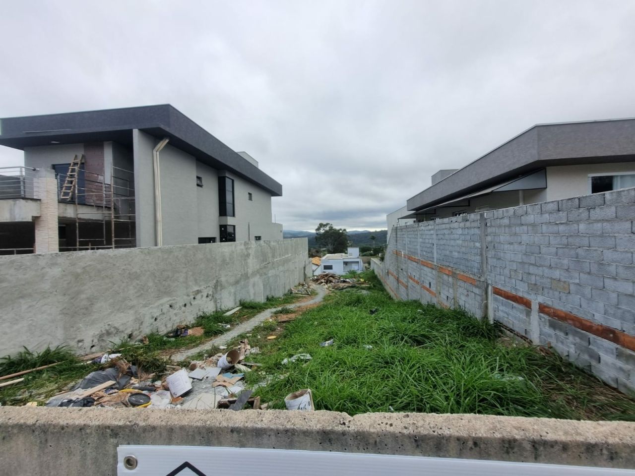 Terreno para Venda - Jardim dos Pinheiros
