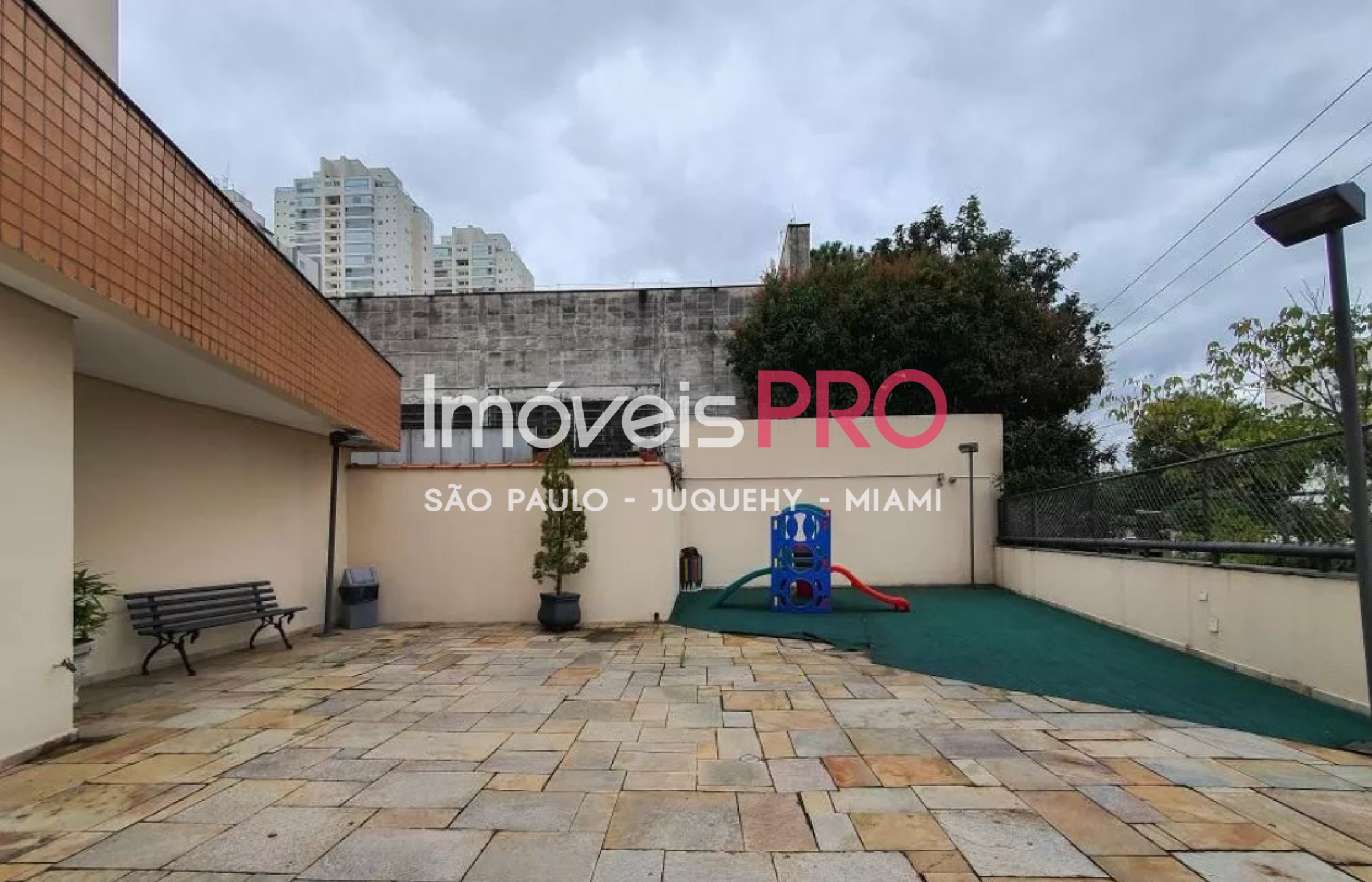 Condomínio Plaza de Castillia — foto 4