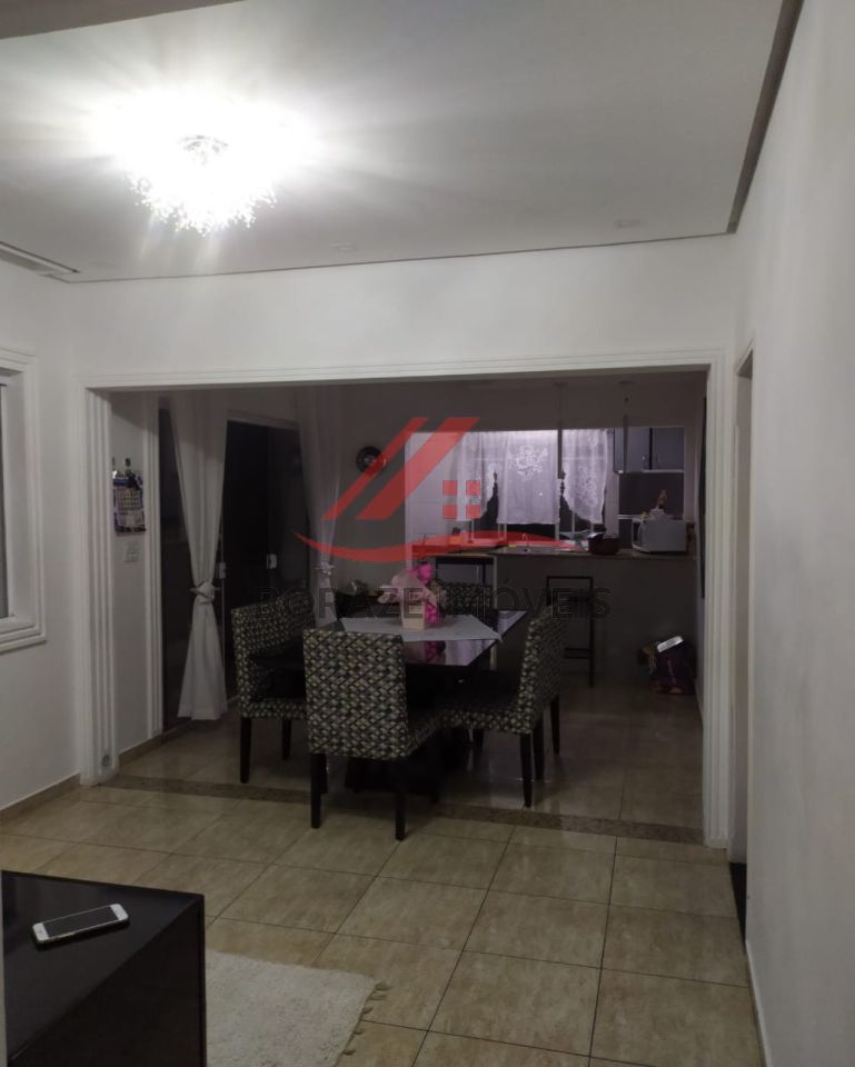 Casa com 3 quartos, sendo 1 suíte para venda no Jardim Mauá