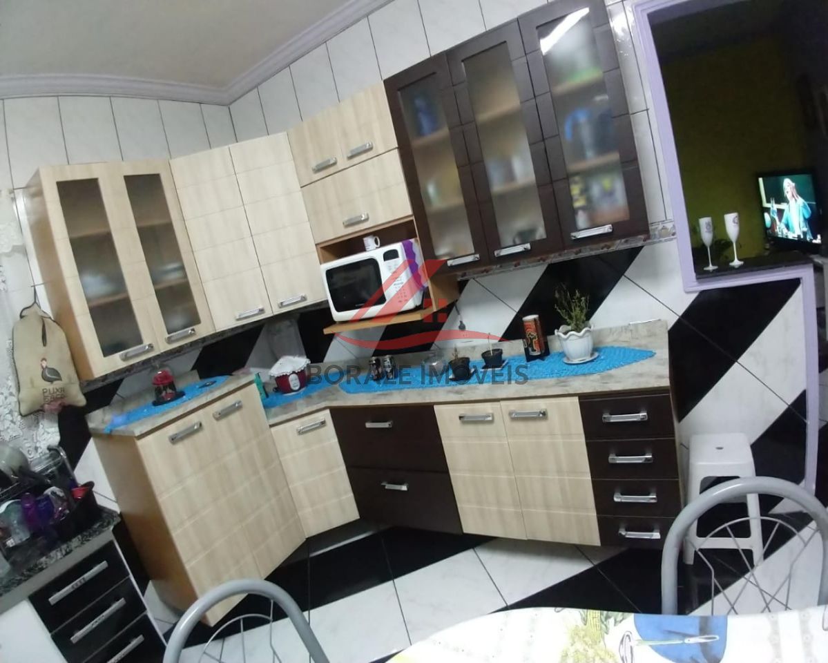 Casa com 7 quartos, sendo 1 suíte para venda no Jardim Itapark em Mauá