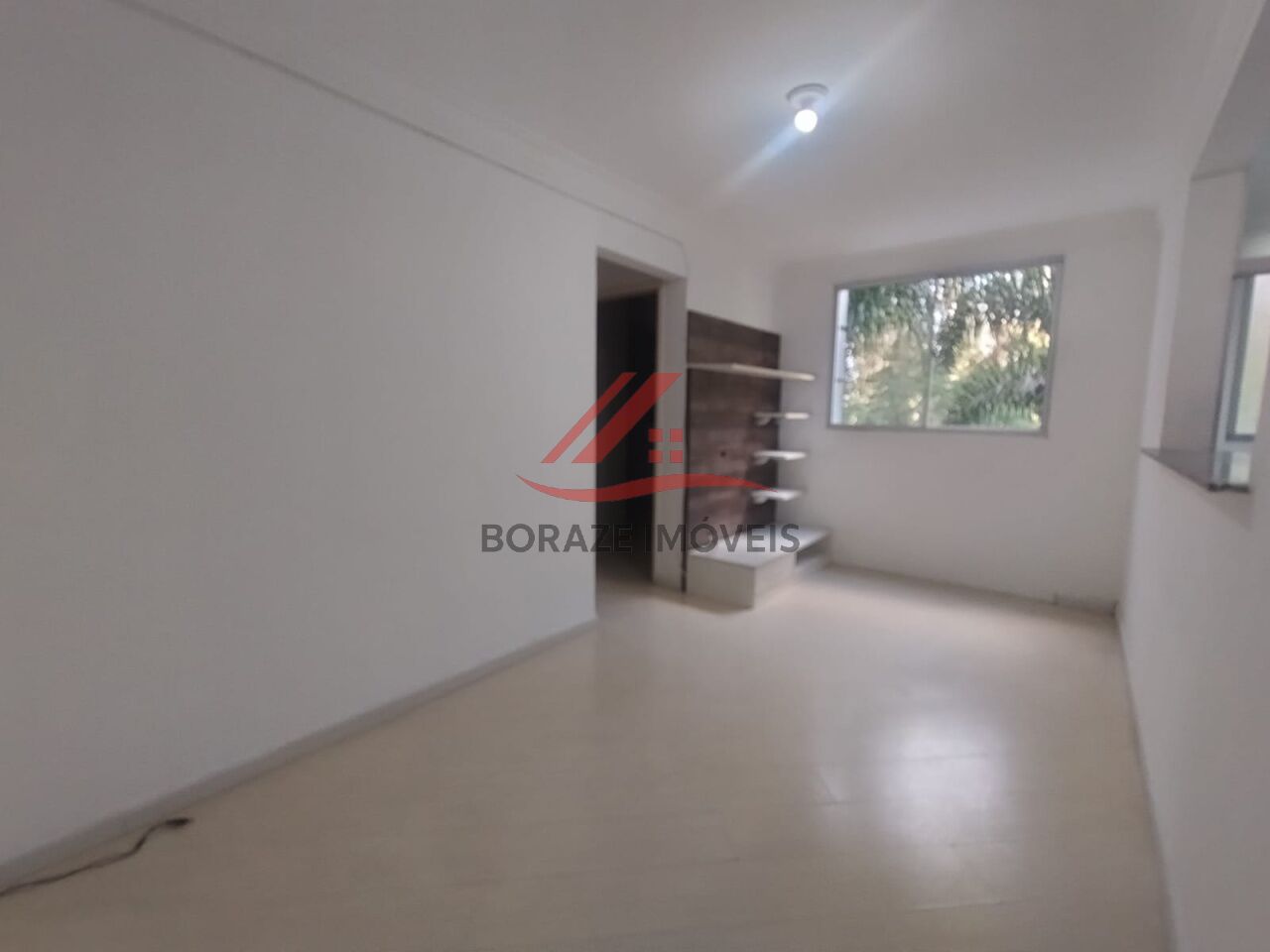 Apartamento de 47m² com 2 dormitórios para alugar no Parque São Vicente.