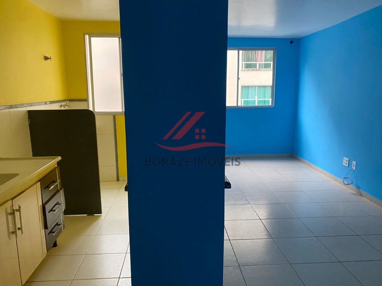 Apartamento para venda no Parque São Vicente em Mauá - SP, com três dormitórios e uma vaga na gara